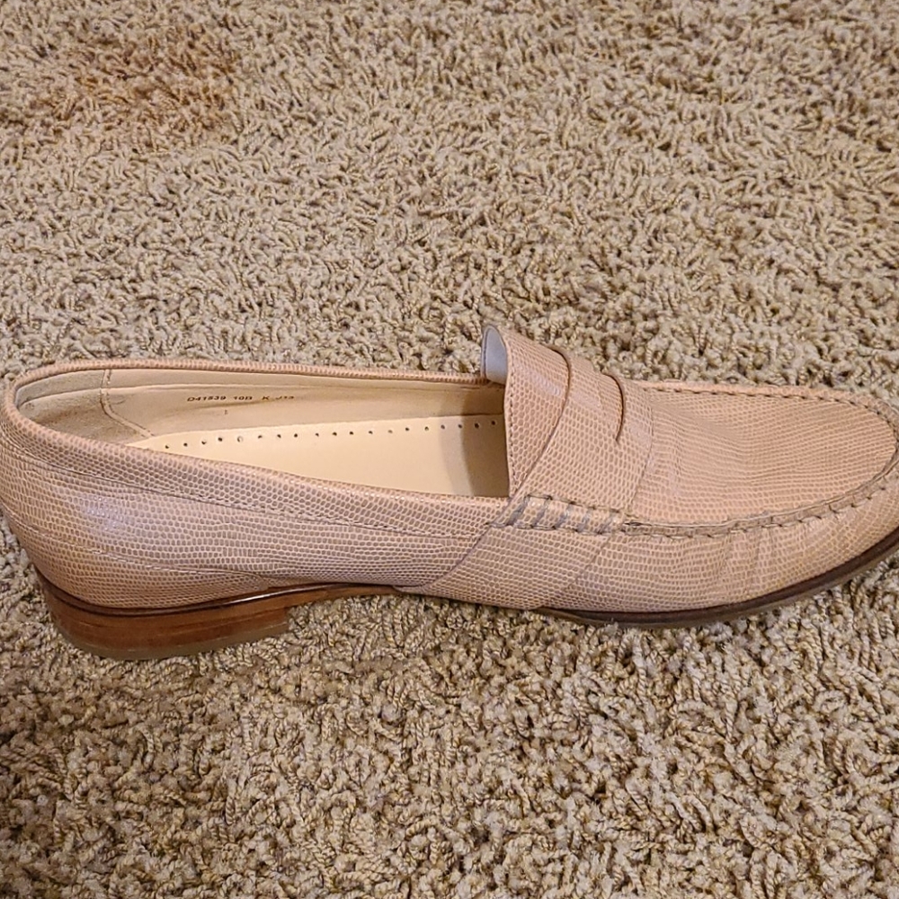NWOT Cole Haan loafers